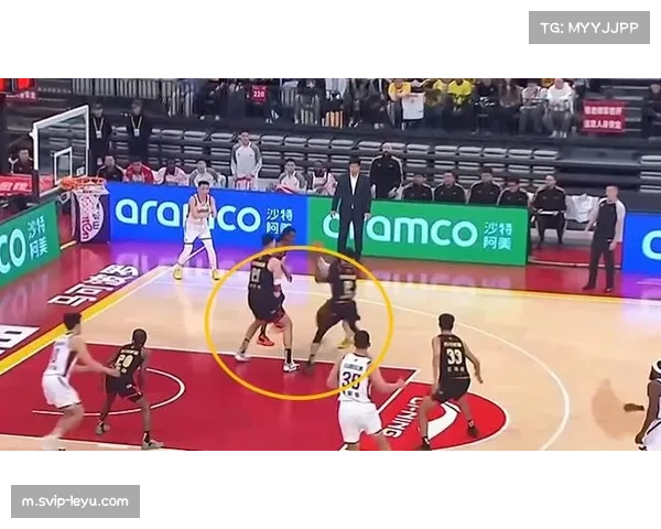 艾顿防守锡安被吹技犯裁判对中锋防守动作规范要求解读 艾顿防守锡安被吹技犯裁判对中锋防守动作规范要求解读